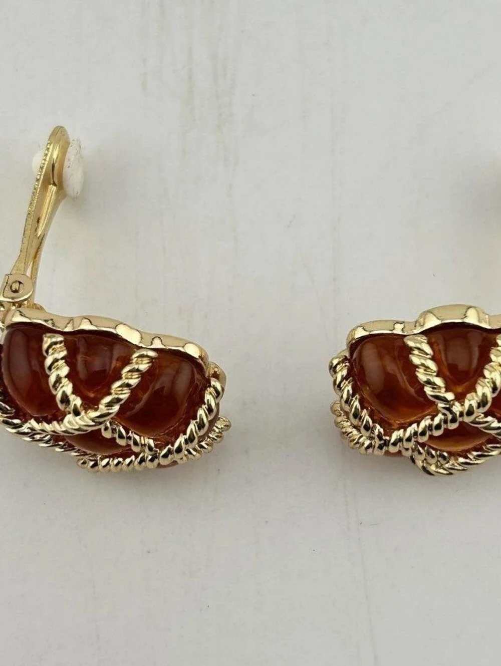 Kenneth Jay Lane Gold Rope "Caged" Glass Amber Clip Earrings - Picture 6 of 7